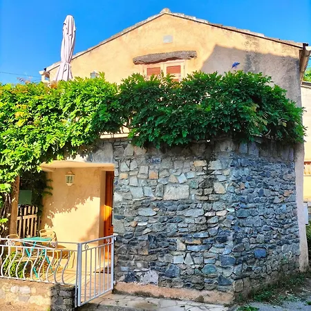 Apartment Bergerie Restauree Corte (Corsica)